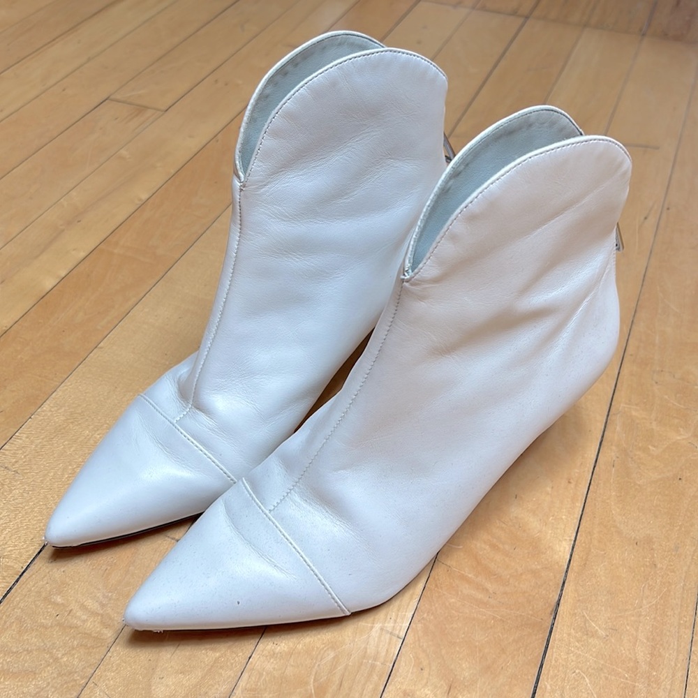White Boots Schultz Rosyen Point Toe Booties Size 8 Color Pearl, Original P $240